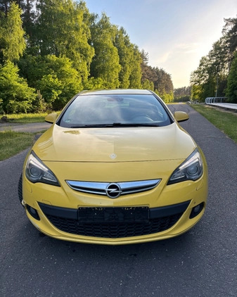 Opel Astra cena 21000 przebieg: 259175, rok produkcji 2012 z Mogilno małe 92